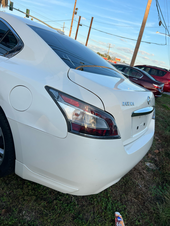 Nissan Maxima SV 2012