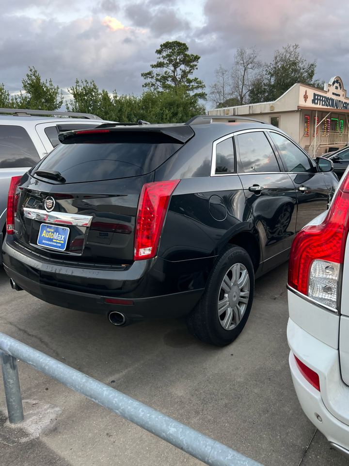 Cadillac SRX Base 2011