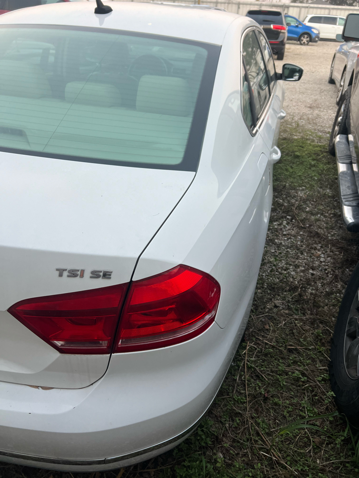 Volkswagen Passat SE PZEV 6A 2015