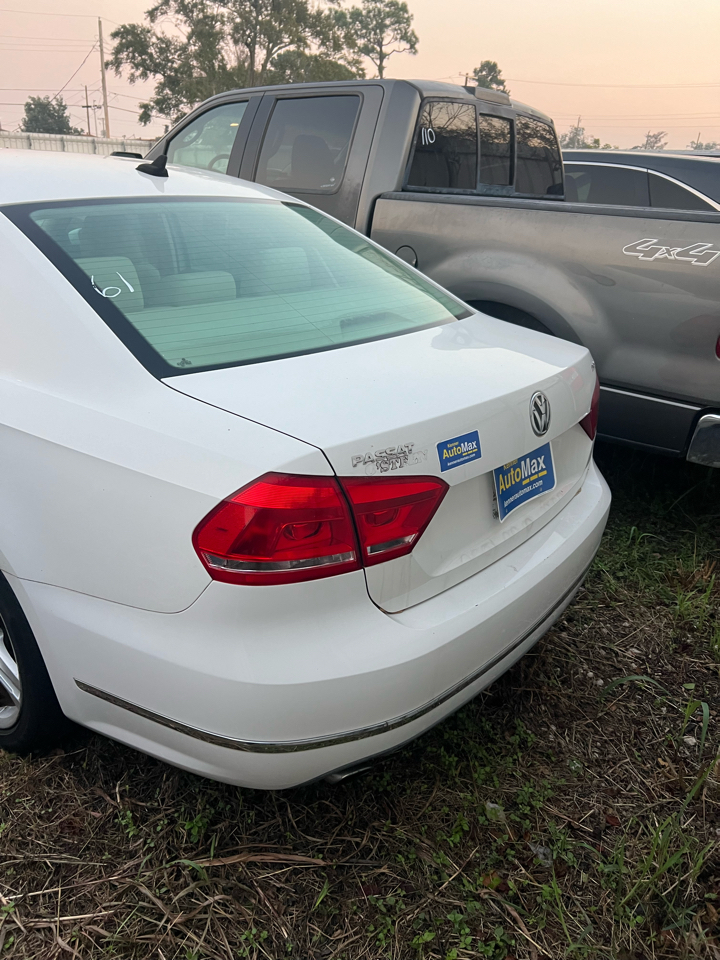 Volkswagen Passat SE PZEV 6A 2015