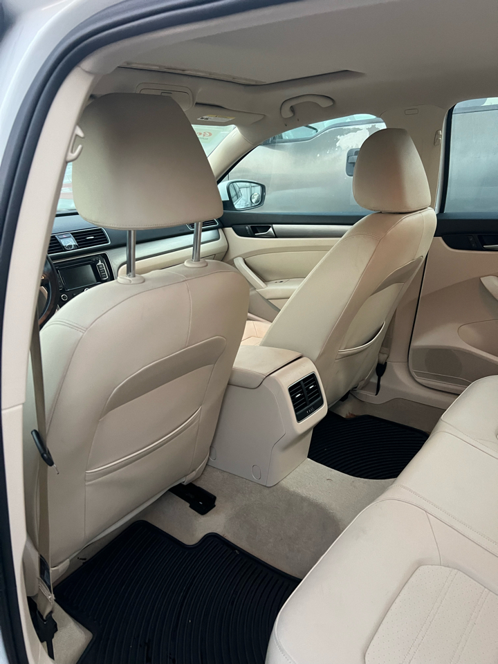 Volkswagen Passat SE PZEV 6A 2015