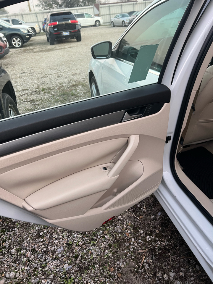 Volkswagen Passat SE PZEV 6A 2015