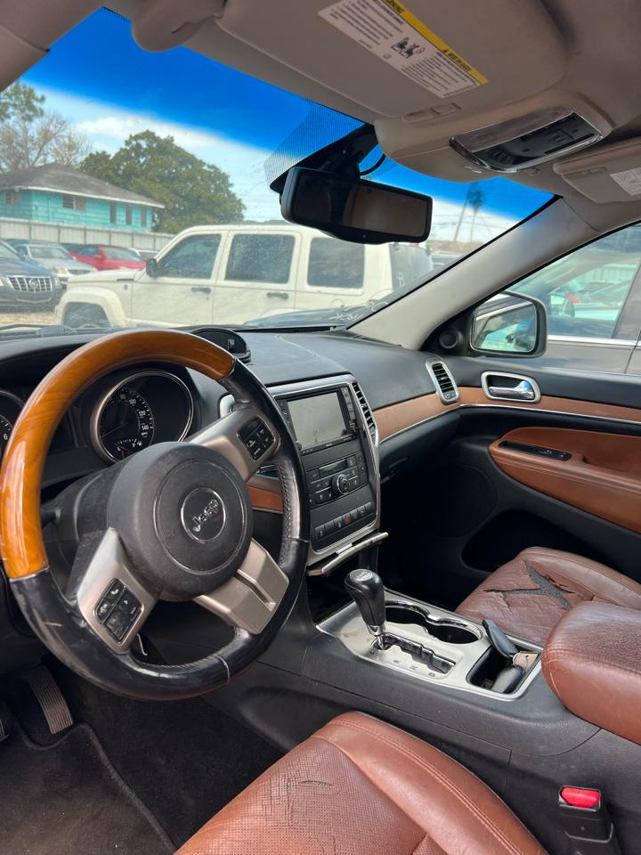 Jeep Grand Cherokee Overland 2WD 2011