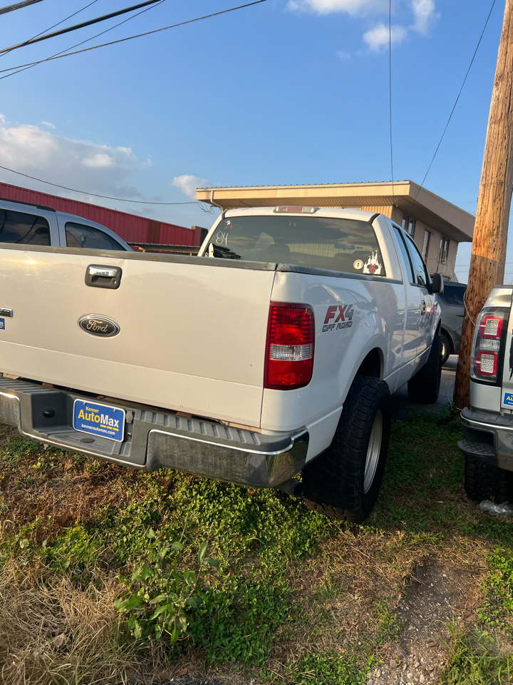 Ford F-150 Lariat SuperCab 5.5-ft Box 2WD 2004