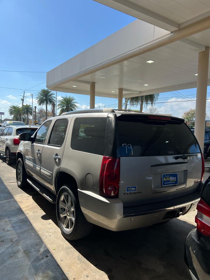 GMC Yukon Denali AWD 2007