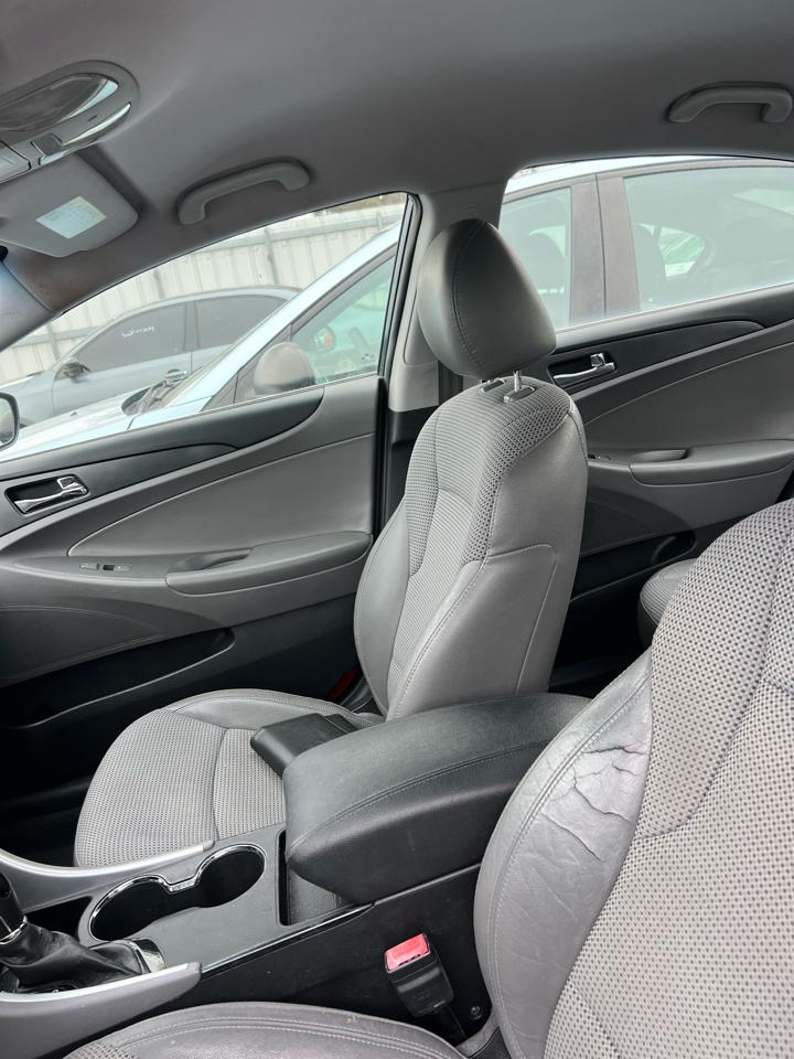 Hyundai Sonata Limited Auto 2012