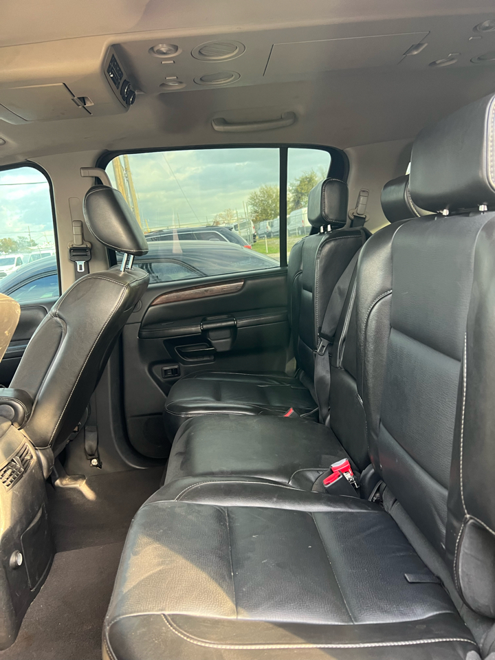 Nissan Armada SL 2WD 2011