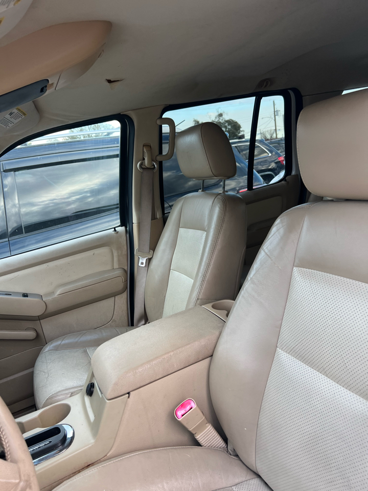 Mercury Mountaineer Convenience 4.0L 2WD 2006