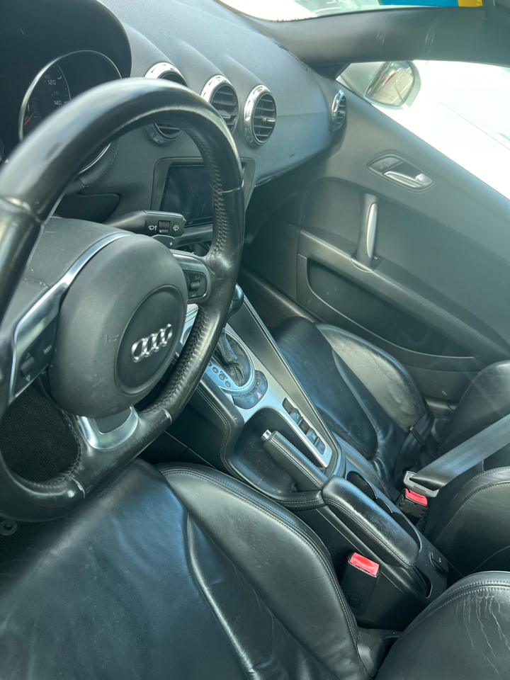 Audi TT 2.0 T Roadster with S tronic 2008