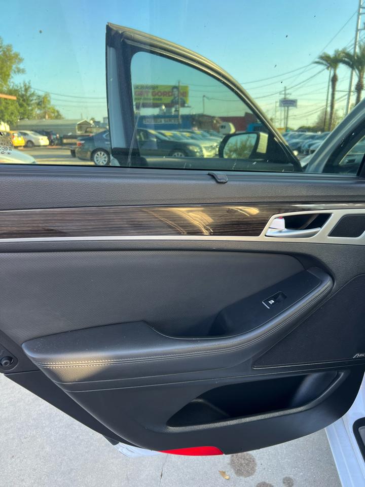 Hyundai Genesis 3.8L 2016