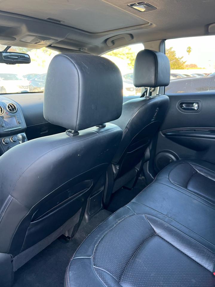 Nissan Rogue S AWD 2011