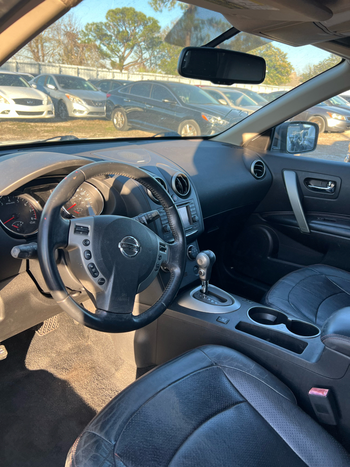 Nissan Rogue S AWD 2011