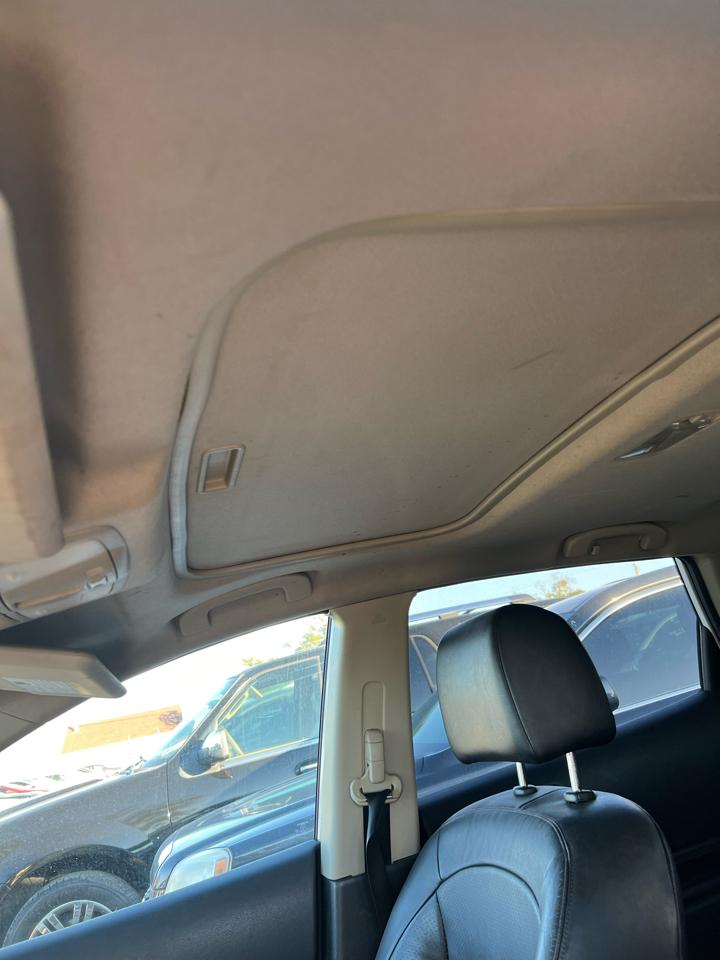 Nissan Rogue S AWD 2011