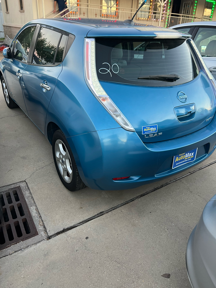 Nissan Leaf SL 2012
