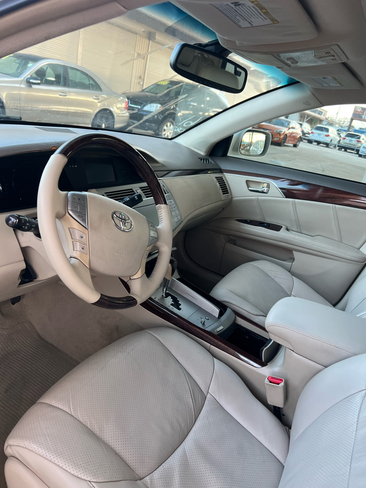 Toyota Avalon XLS 2008