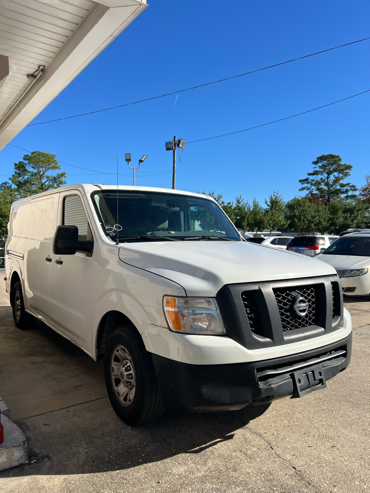 Nissan NV Cargo 1500 SV 2015