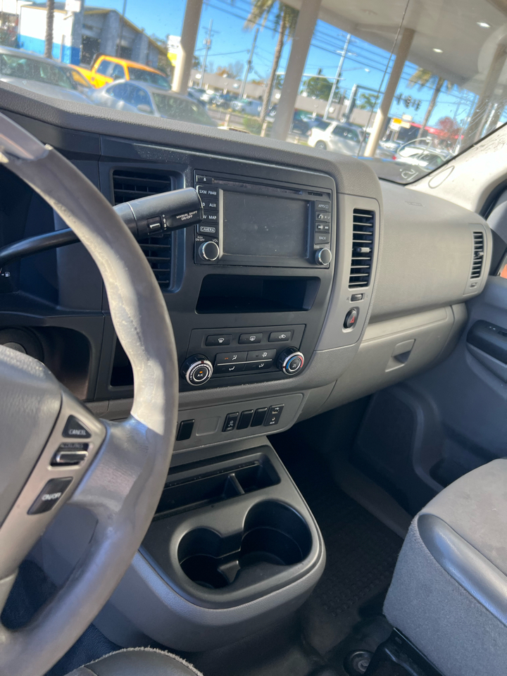 Nissan NV Cargo 1500 SV 2015