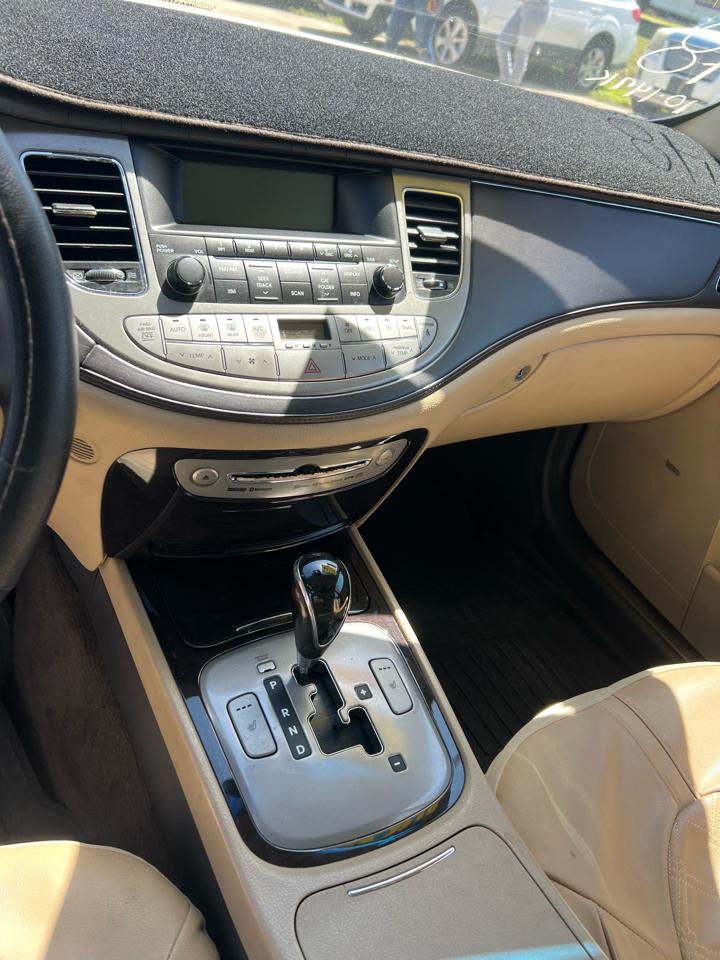 Hyundai Genesis 3.8L 2010