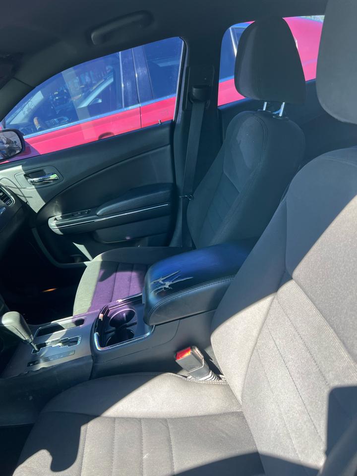 Dodge Charger SE 2014