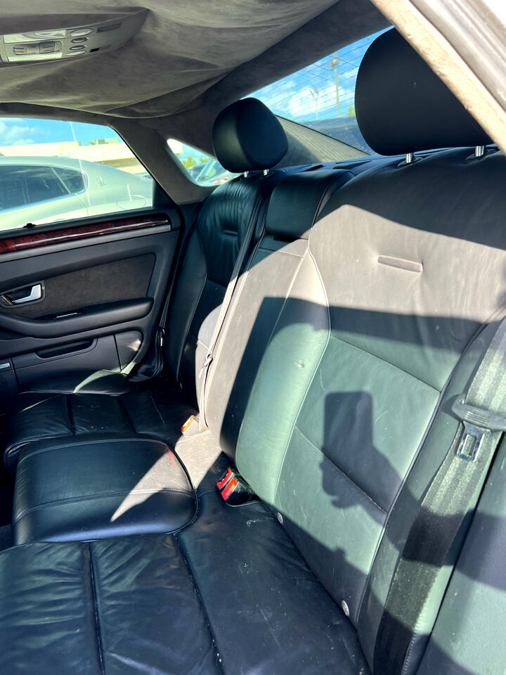 Audi A8 Sedan 2005