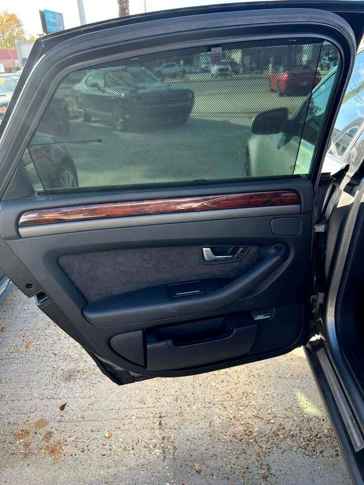Audi A8 Sedan 2005