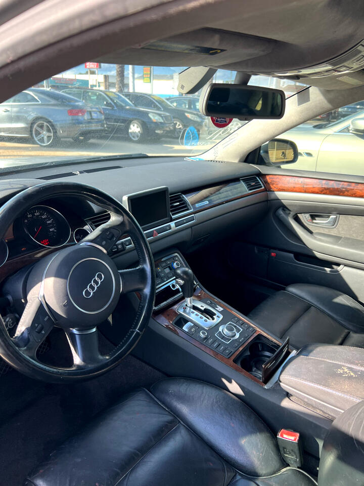 Audi A8 Sedan 2005
