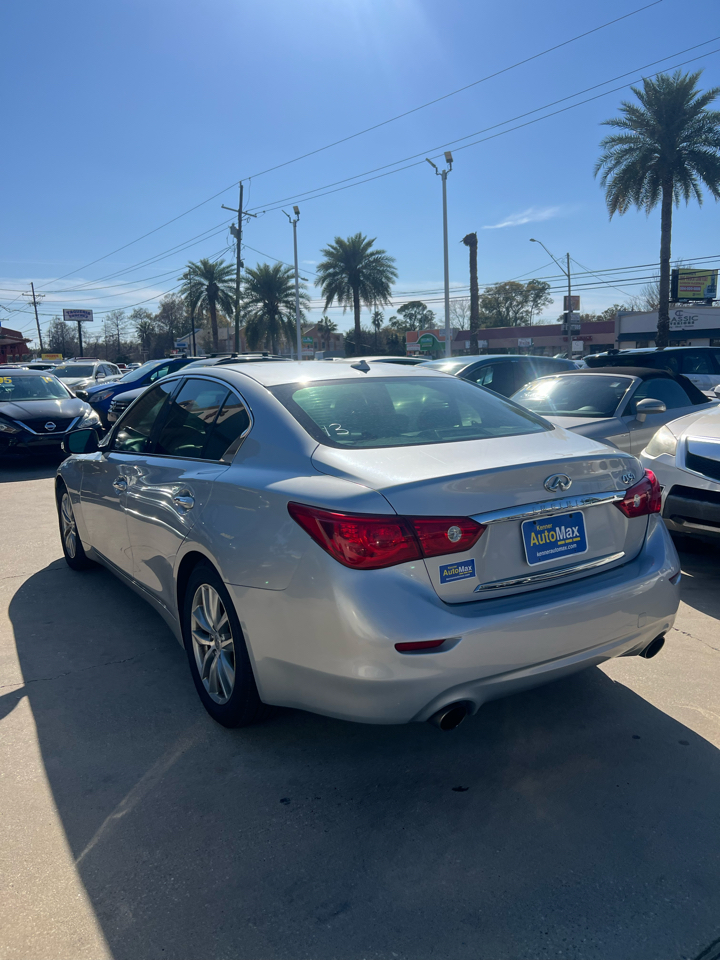 Infiniti Q50 Base 2015