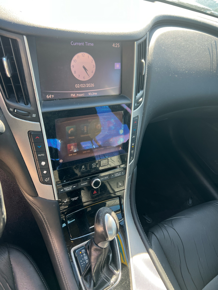 Infiniti Q50 Base 2015