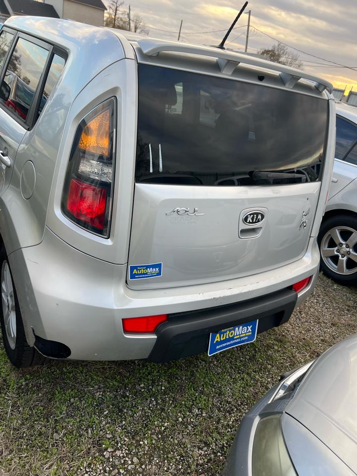 Kia Soul + 2011