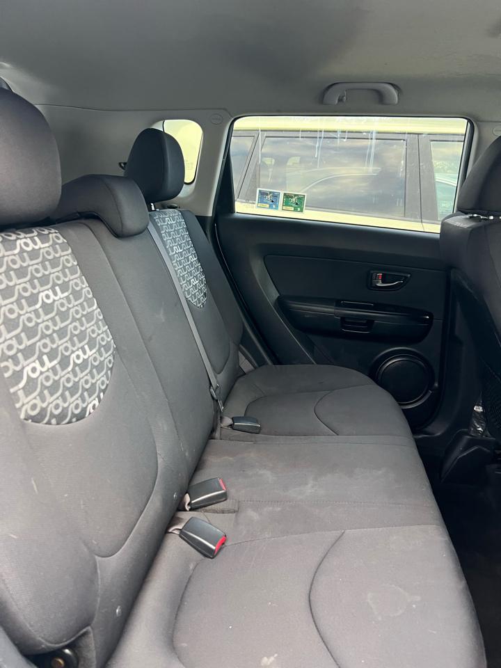 Kia Soul + 2011