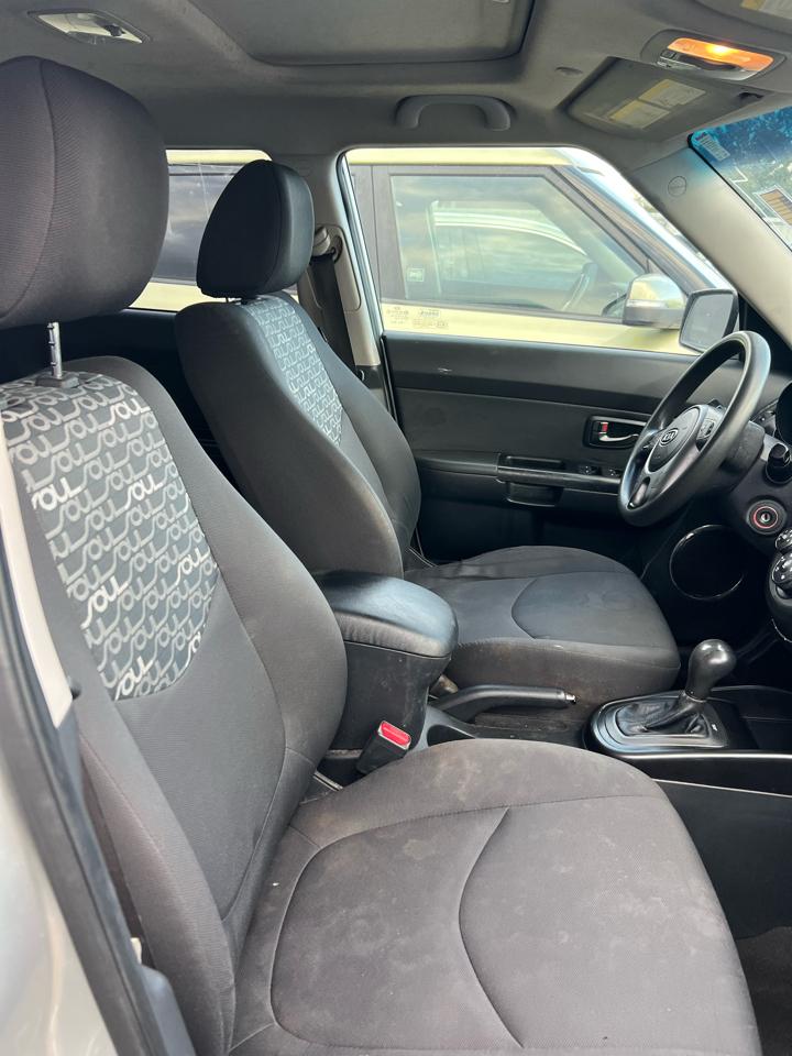 Kia Soul + 2011