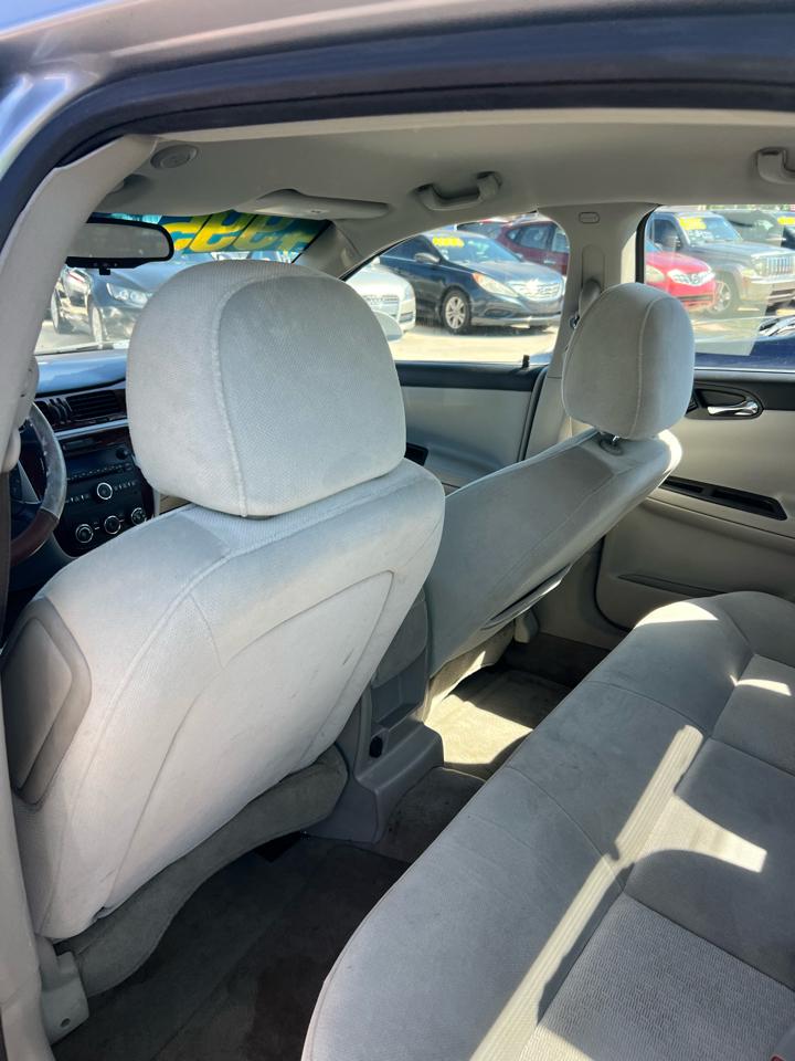 Chevrolet Impala LS 2011