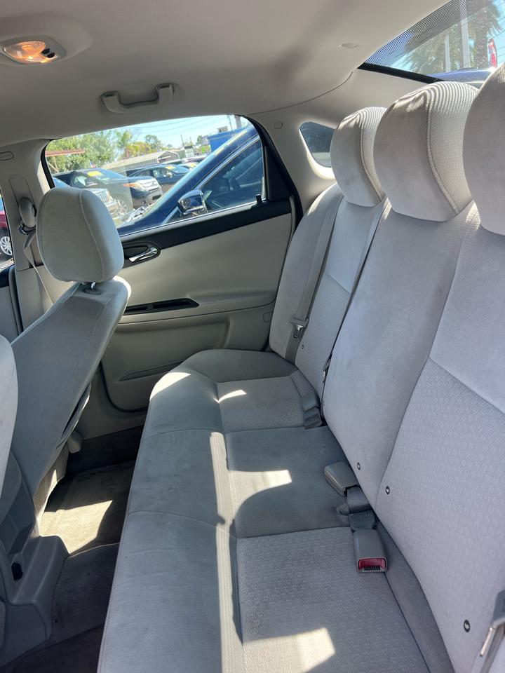 Chevrolet Impala LS 2011