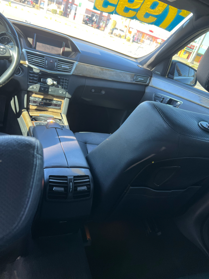 Mercedes-Benz E-Class E550 Sedan 4MATIC 2011