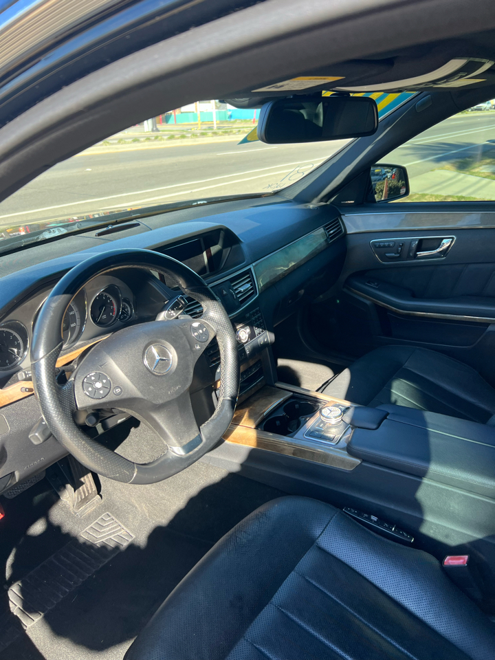 Mercedes-Benz E-Class E550 Sedan 4MATIC 2011