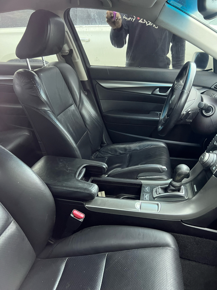 Acura TL 5-Speed AT with Tech Package 2009