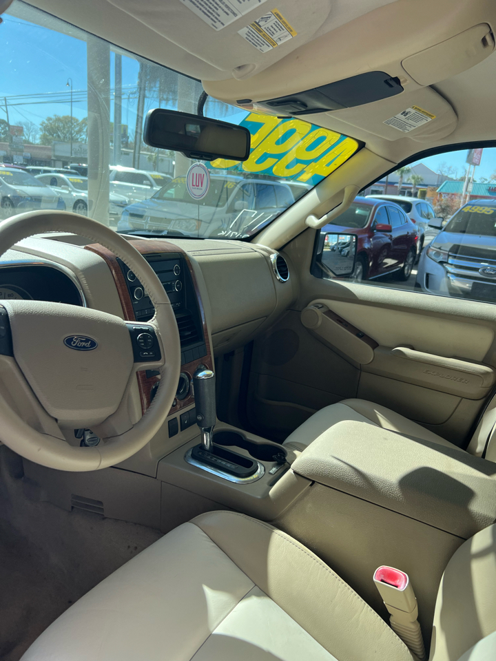 Ford Explorer Eddie Bauer 4.0L 2WD 2010