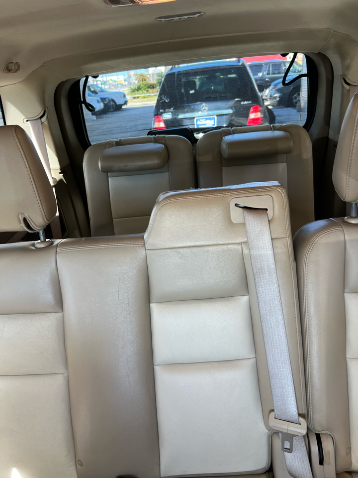 Ford Explorer Eddie Bauer 4.0L 2WD 2010