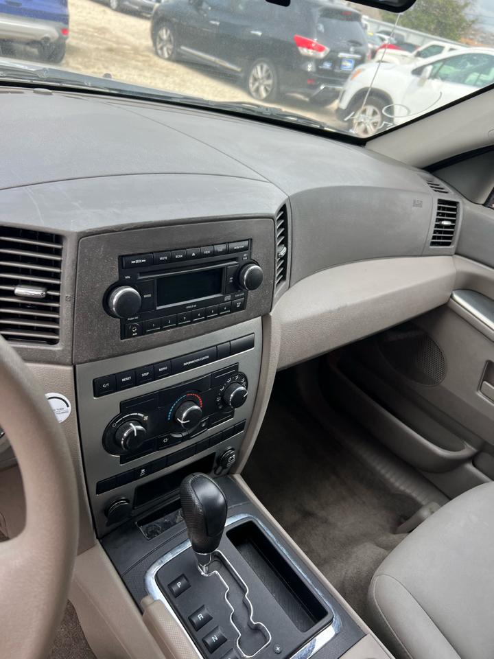 Jeep Grand Cherokee Laredo 2WD 2007