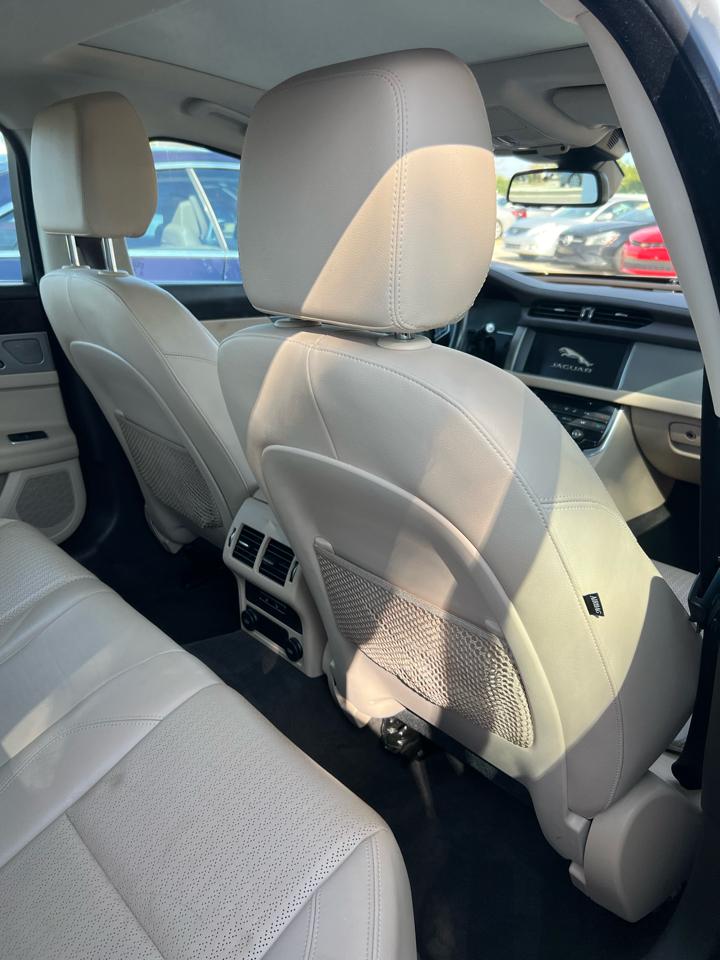 Jaguar XF-Series 20d Prestige 2017