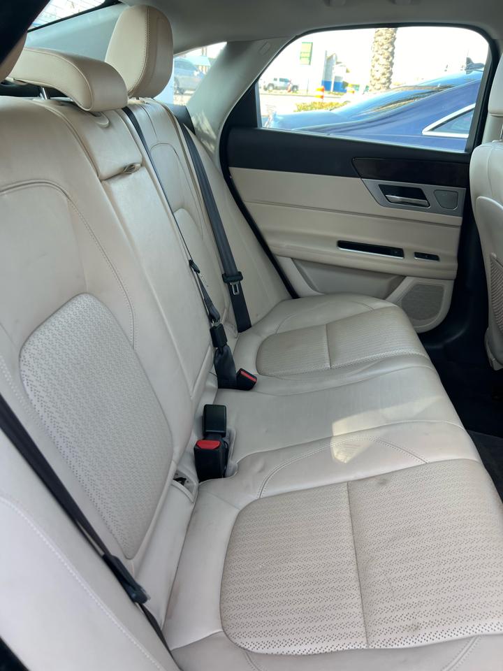 Jaguar XF-Series 20d Prestige 2017