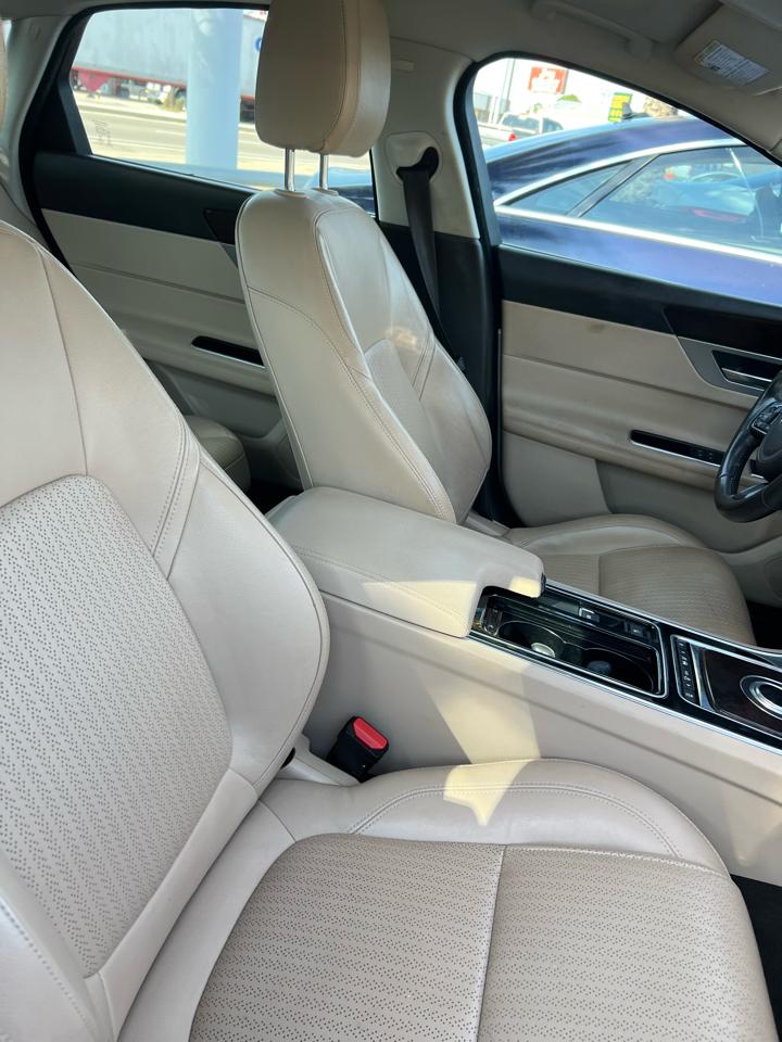 Jaguar XF-Series 20d Prestige 2017