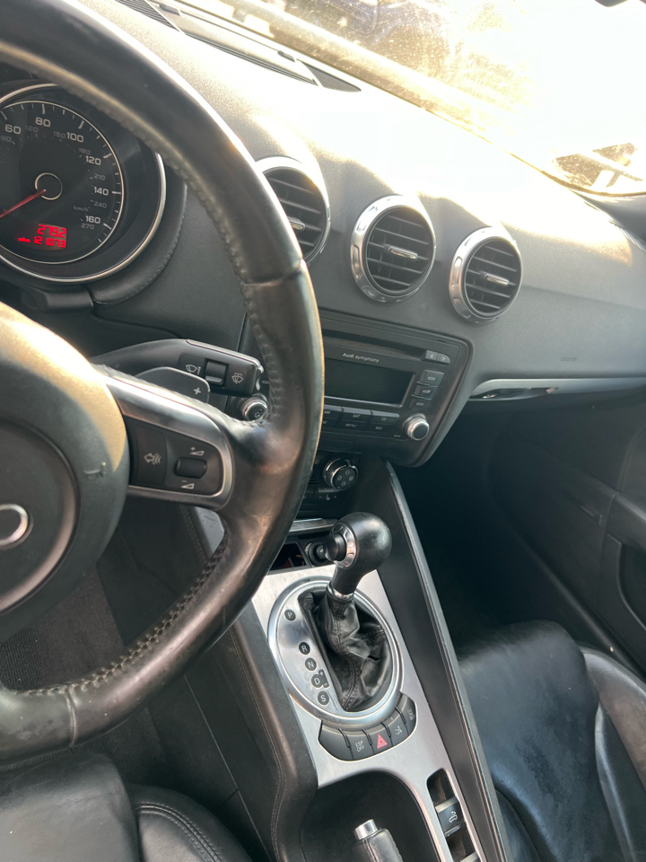 Audi TT 2.0 T Roadster with S tronic 2008