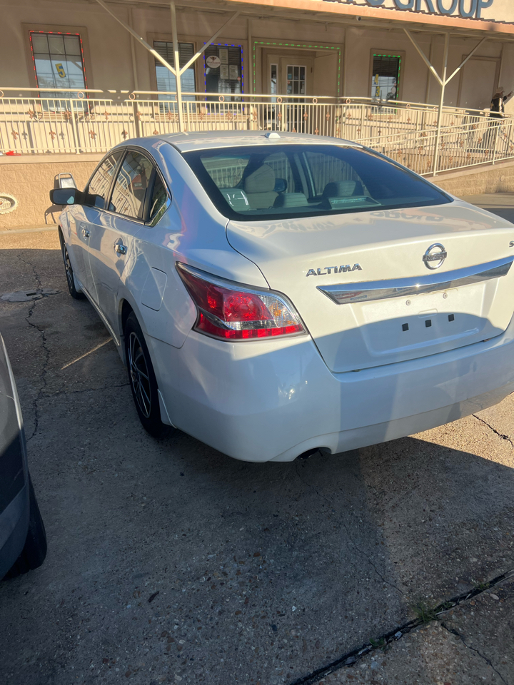 Nissan Altima 2.5 SV 2015
