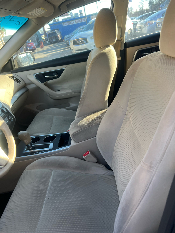 Nissan Altima 2.5 SV 2015