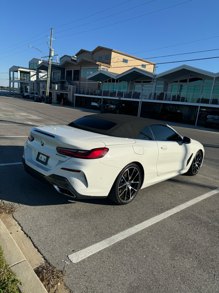 BMW 8-Series M850i xDrive Convertible 2021