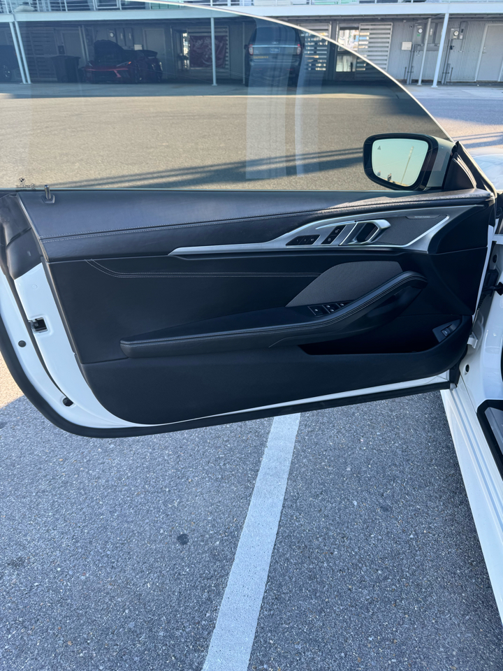 BMW 8-Series M850i xDrive Convertible 2021