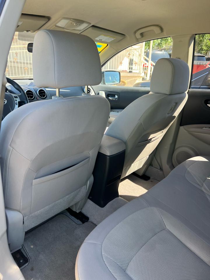 Nissan Rogue S AWD 2012