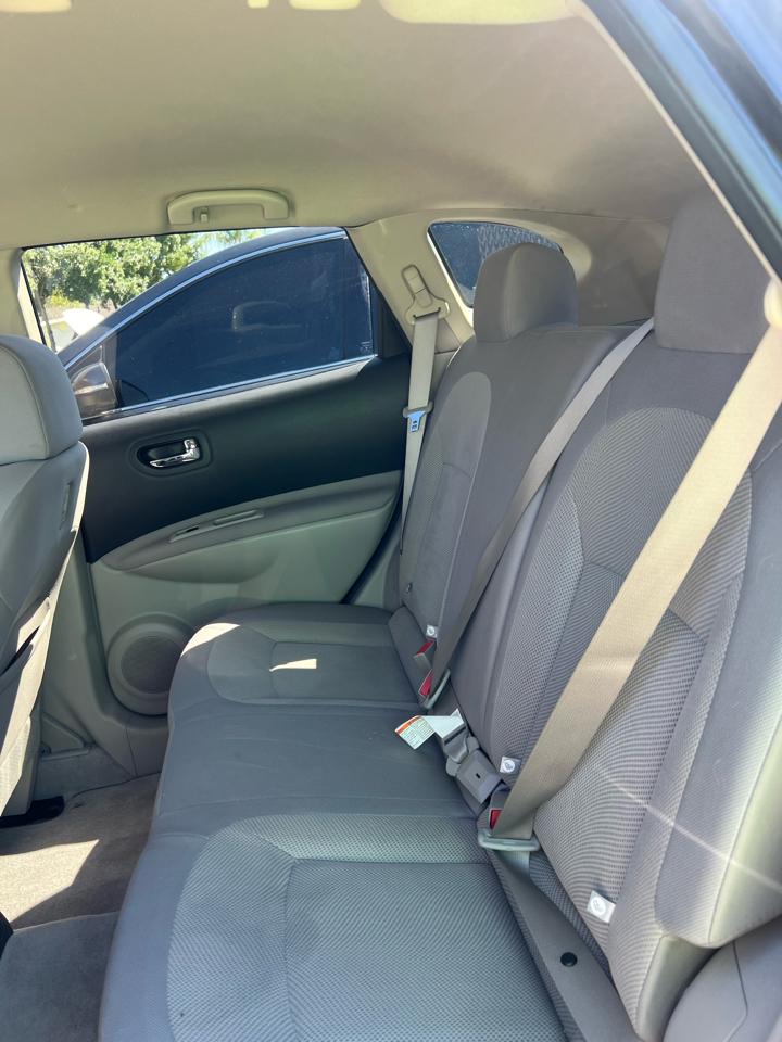 Nissan Rogue S AWD 2012