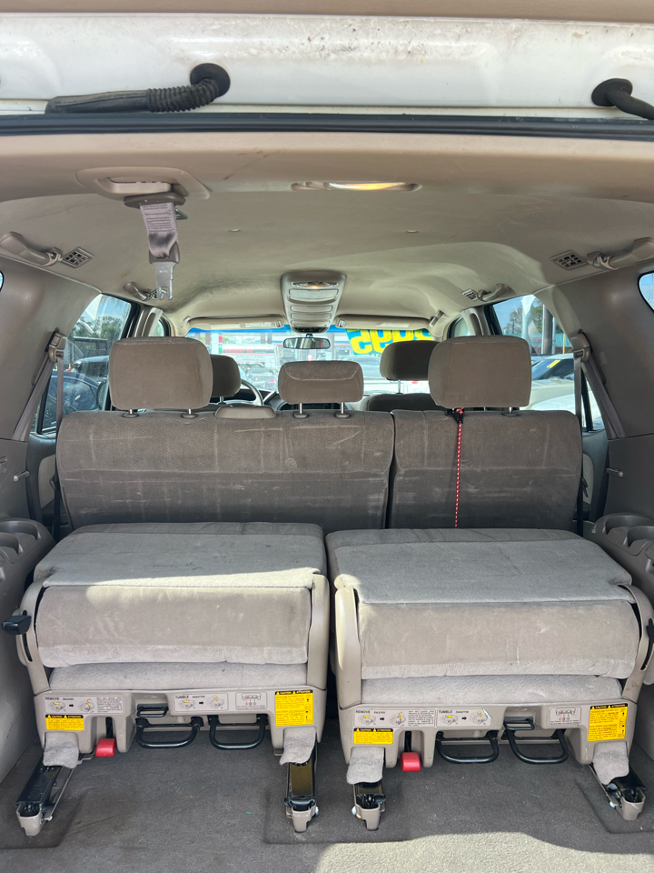 Toyota Sequoia SR5 2WD 2004